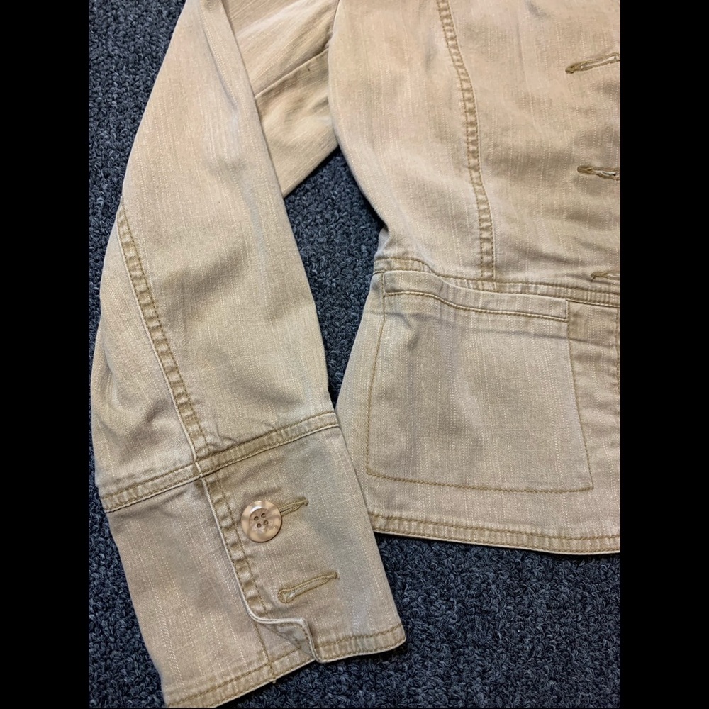 Jacket - Picture 3 of 3